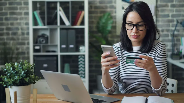 Znate li kakve sve neobične stvari ljudi kupuju preko interneta? Neke će vas nasmijati, a neke iznenaditi!