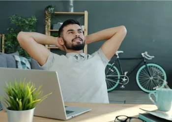 Kardiolog otkriva jednostavnu naviku od samo pet minuta koja može pomoći vašem srcu (i ne, nije šetnja!)