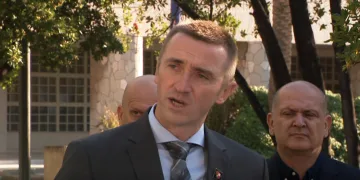 Penava prozvao MUP i medije zbog izvještavanja o povicima u Splitu: Evo što se mora dogoditi da iziđu iz Vlade RH