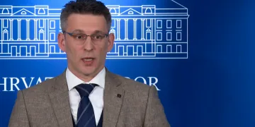 Petrov o sukobu Penave i Božinovića: Upozorio sam ih što se dogodi kad plešu s HDZ-om.  Sad neka uživaju…