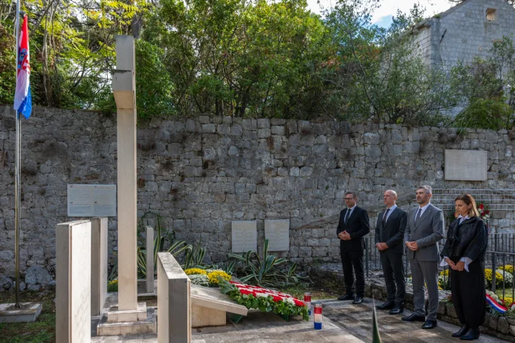 Dubrovnik se prisjetio žrtava Dakse: Odana počast 53 osobe pogubljene 1944. godine