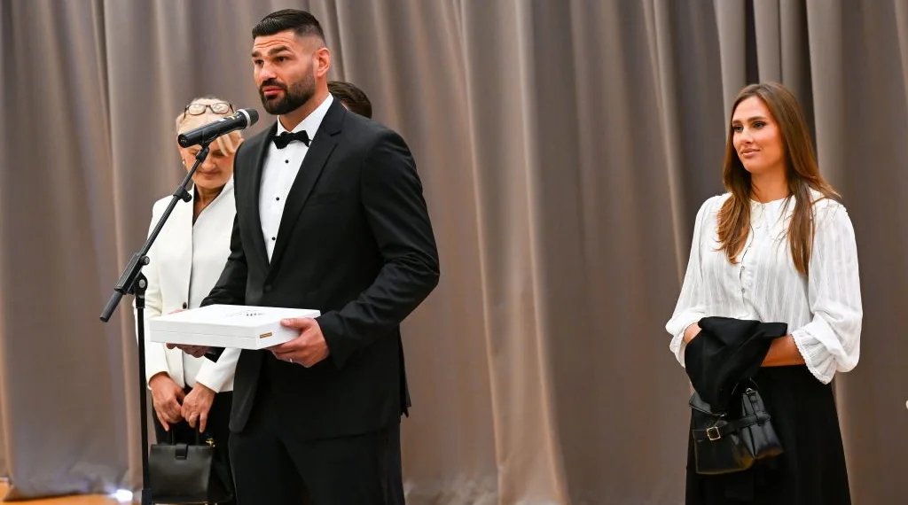 Milanović odlikovao Filipa Hrgovića Redom kneza Trpimira: Najviše volim pričati o boksu i još s Predsjednikom!