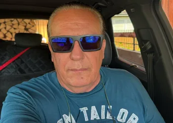 Najdoktor dr. Tomasović poručio Bitorajcu: Ako je nešto opskurno onda je to Vaše opskurno Jugonostalgičarsko Pozorište