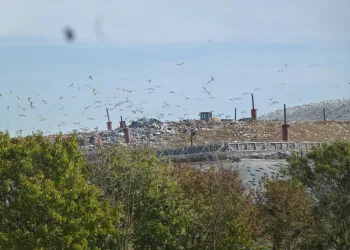 VIDEO Udruga tvrdi: Užasan smrad se širio Zagrebom jer su bušili zdence na smetlištu Jakuševec
