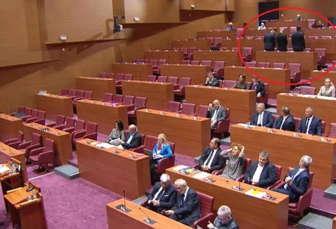 FOTO HDZ: Ovakva ljevica sigurno će izgubiti izbore! Ovo je Plenkovićeva reakcija na Mostovo okretanje leđa
