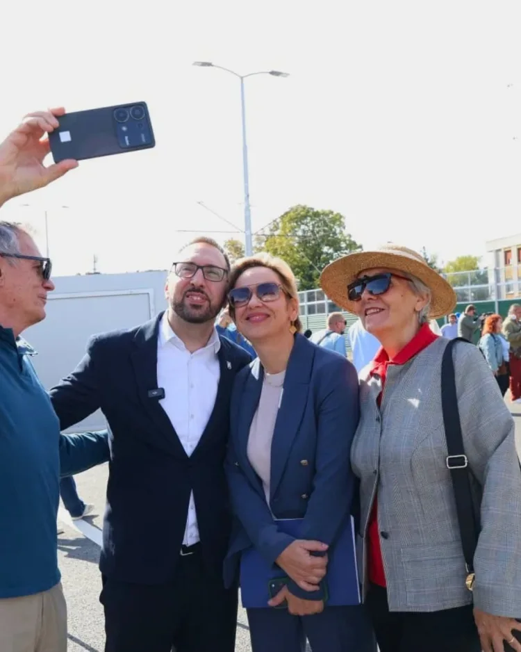 VIDEO Tomašević otvorio cestu koja ne ide tamo kamo bi trebala i kritizirao državu: Oni kasne dvije godine najmanje….